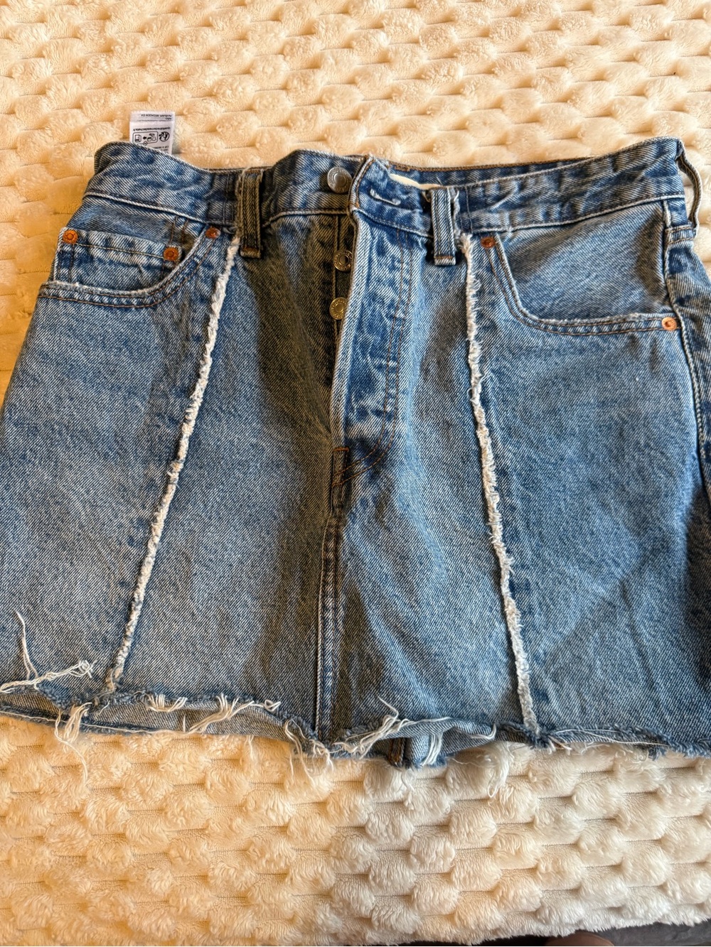 Levi's Icon Skirt Distressed Light Blue Denim